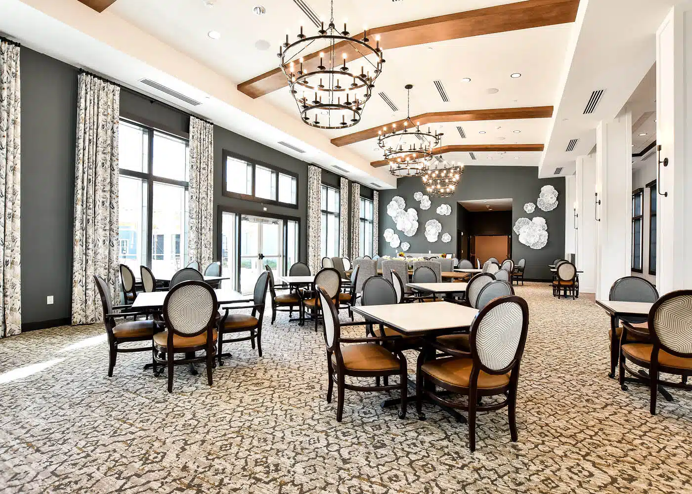 dining area at Highpoint at Fort Mill 5