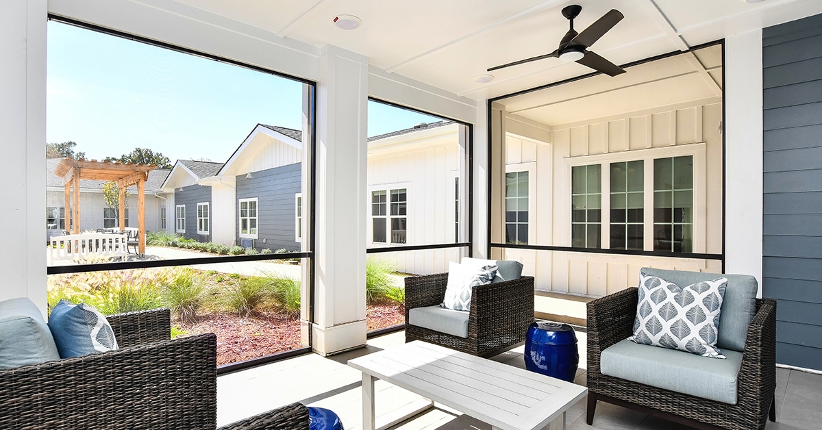 sitting area with a view of the courtyard